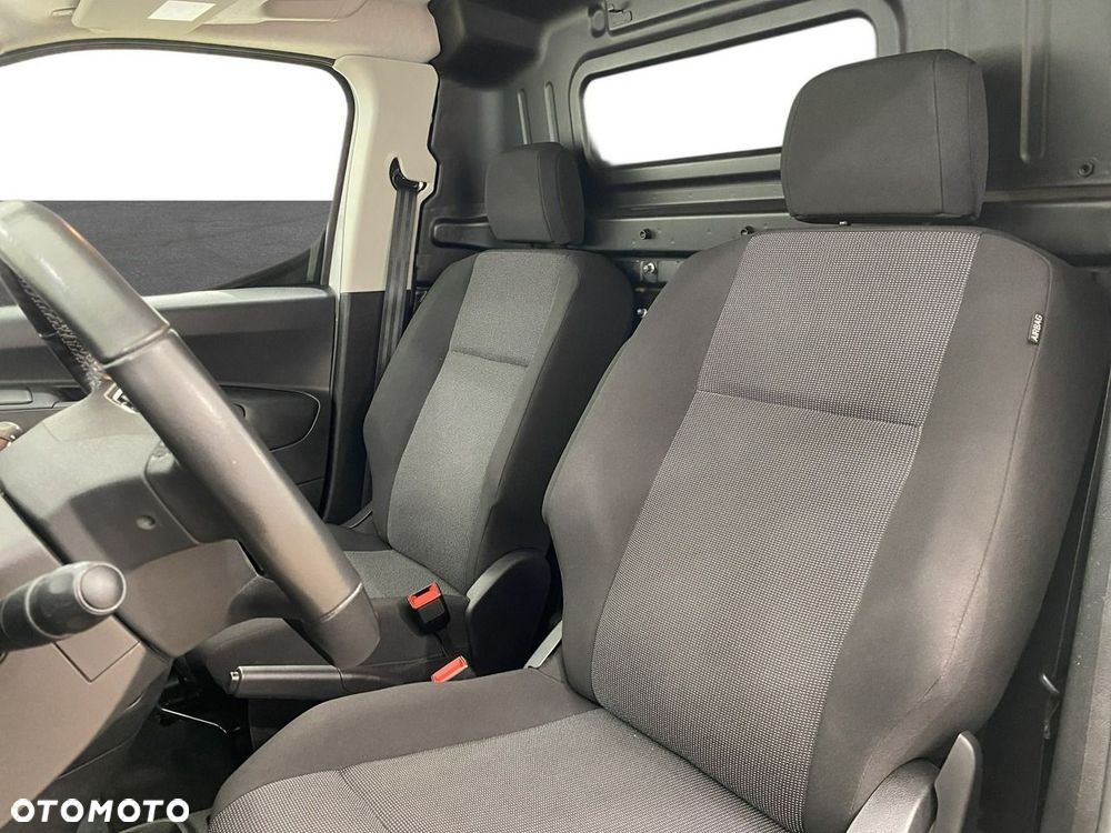 Toyota Proace City - 17