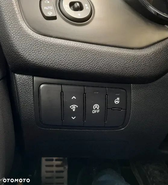 Kia Ceed 1.6 CRDi 136 ISG GT Line - 24