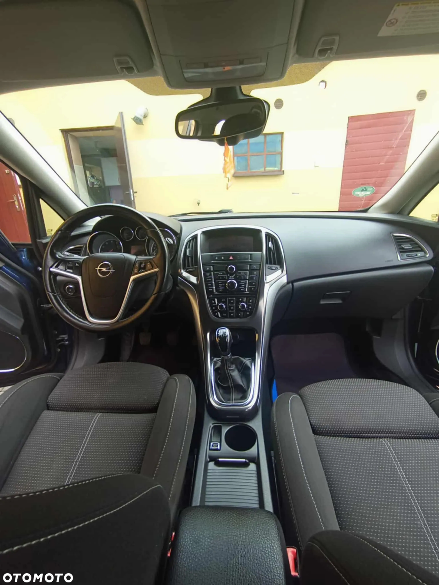 Opel Astra IV 1.4 T Cosmo - 10