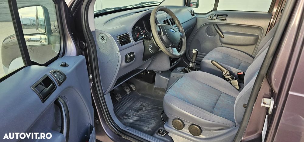 Ford Transit Connect - 12