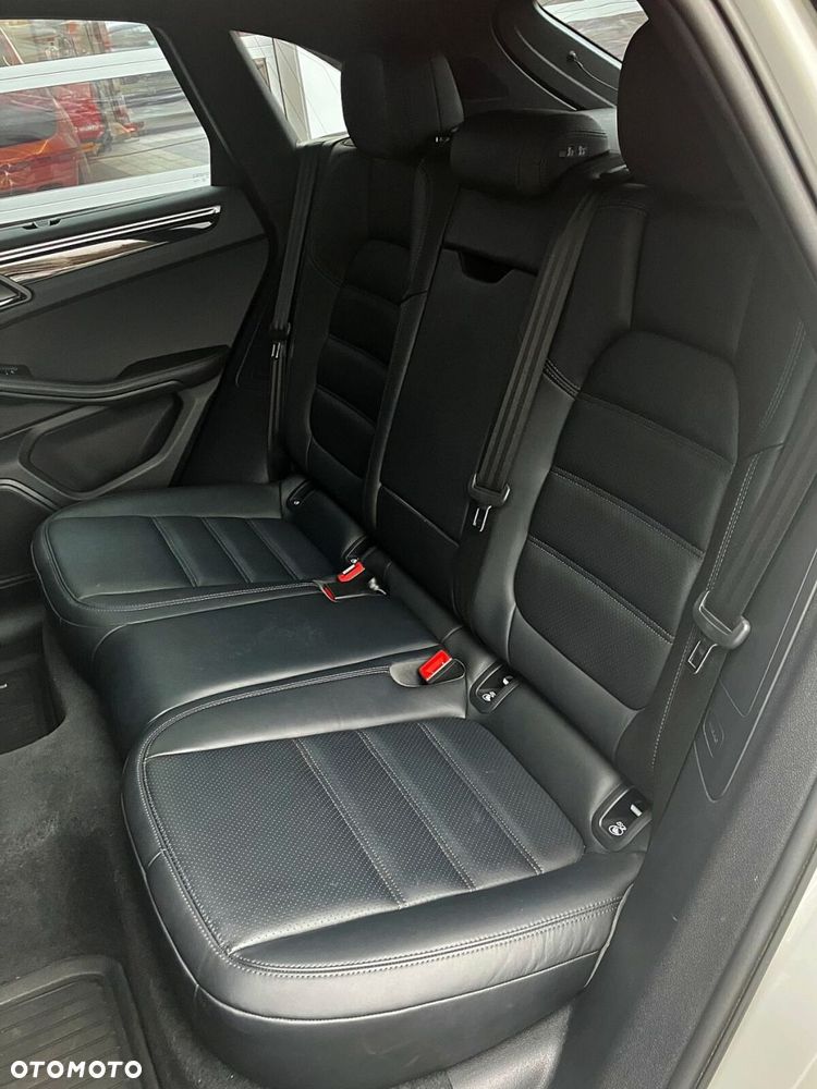 Porsche Macan - 14