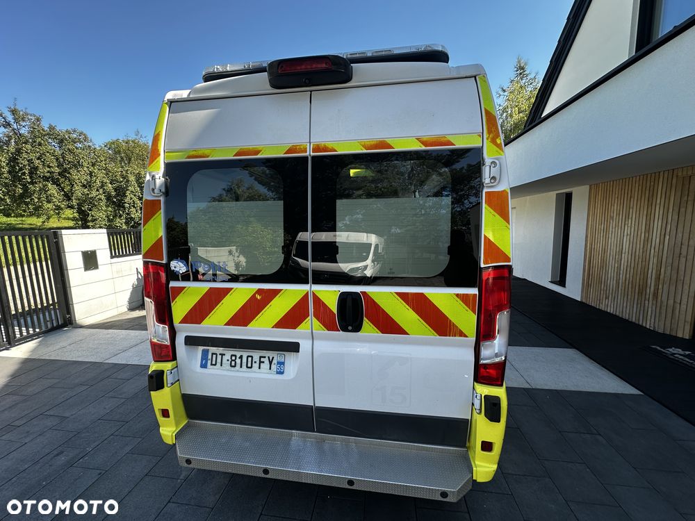 Fiat DUCATO L3H2 2.3 150KM 2015  bez Adblue AMBULANCE 5 miejsc - 4