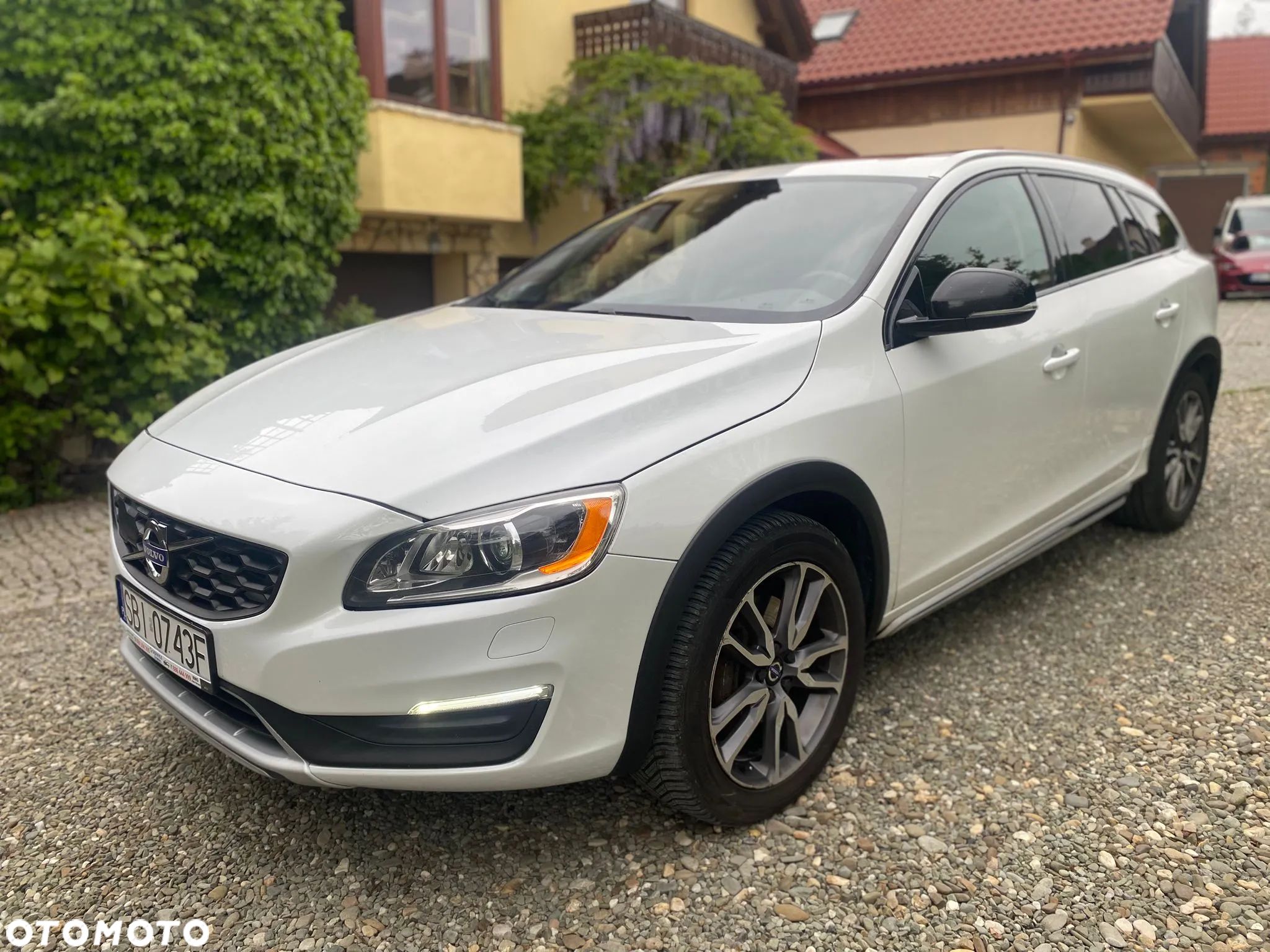 Volvo V60 T5 Geartronic Summum - 1