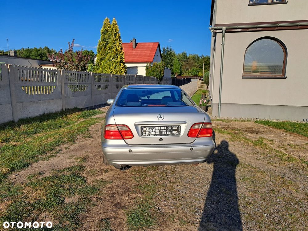 Mercedes-Benz CLK - 2