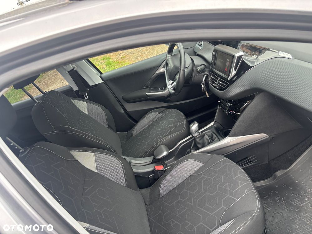 Peugeot 2008 BlueHDi 100 STOP & START Allure - 7