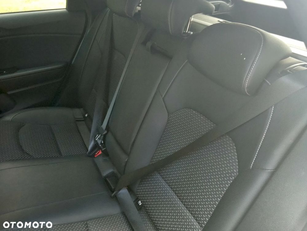 Kia Ceed 1.6 CRDi (48V Mild-Hybrid) DCT7 GT Line - 18