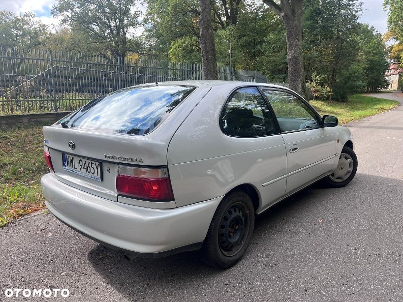 Toyota Corolla 1996 photo 4