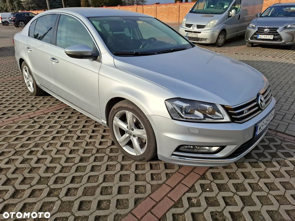 Volkswagen Passat 1.6 TDI BlueMotion Technology R-Line - 12