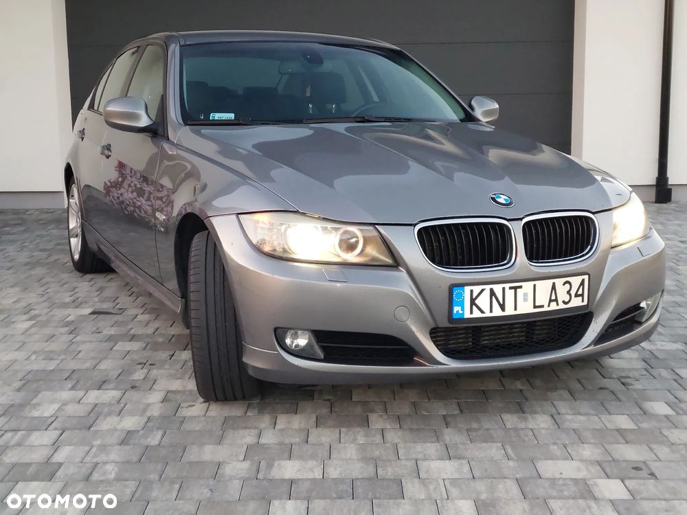 BMW Seria 3 320d xDrive DPF - 5