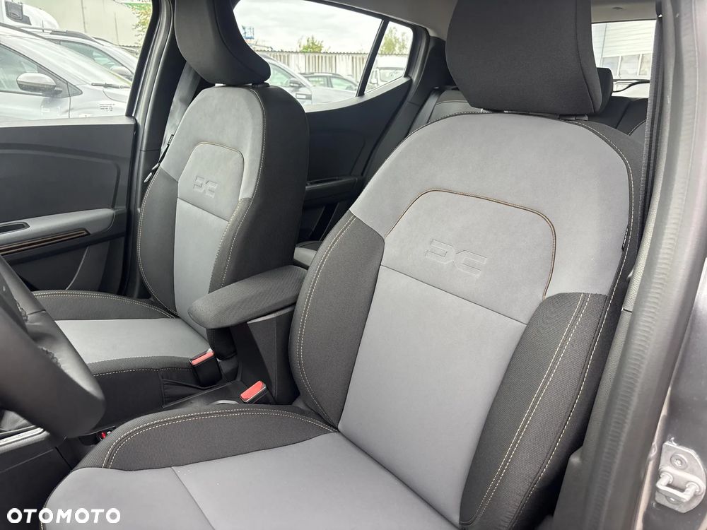 Dacia Sandero Stepway 1.0 TCe Extreme CVT - 11