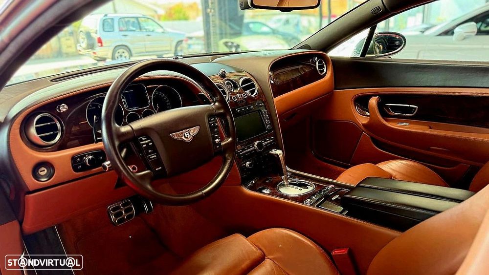 Bentley Continental GT - 15
