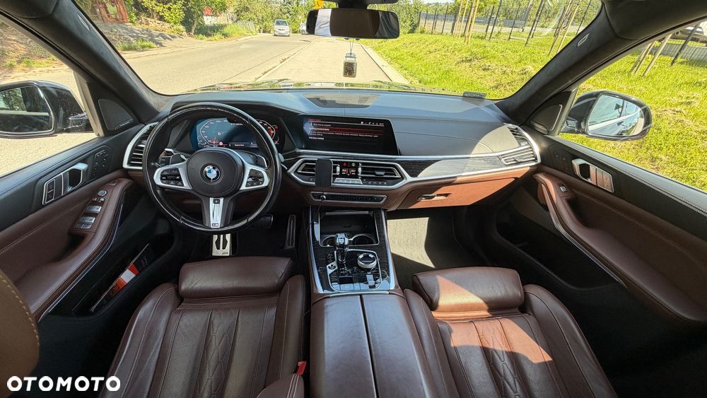 BMW X7 M50i sport - 15