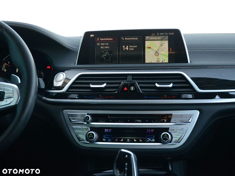 BMW Seria 7 - 38