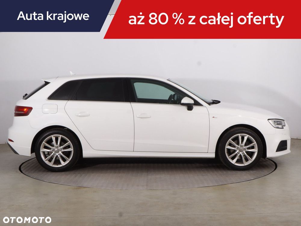 Audi A3 Sportback - 8