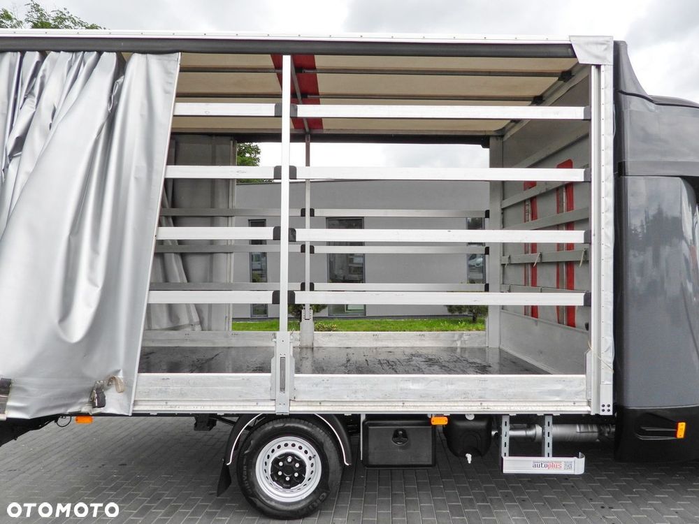 Iveco DAILY 35S18 PLANDEKA 8 PALET WEBASTO TEMPOMAT NAWIGACJA LEDY PNEUMATYKA KLIMATYZACJA  180KM - 24
