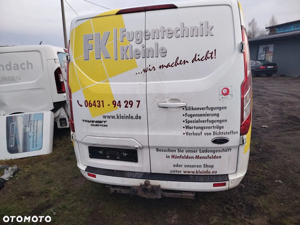 hak drzwi lampa zderzak transit custom 18-23r czesci