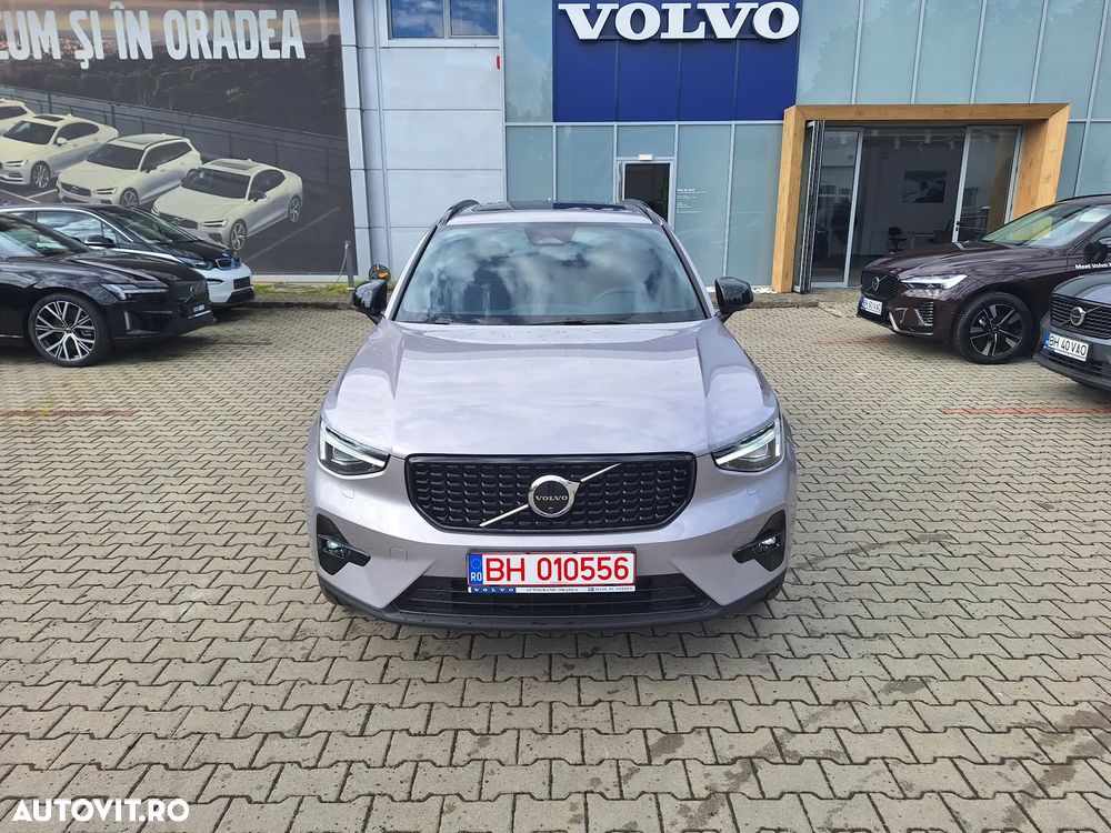 Volvo XC 40 B4 AT FWD MHEV Ultimate Dark - 5