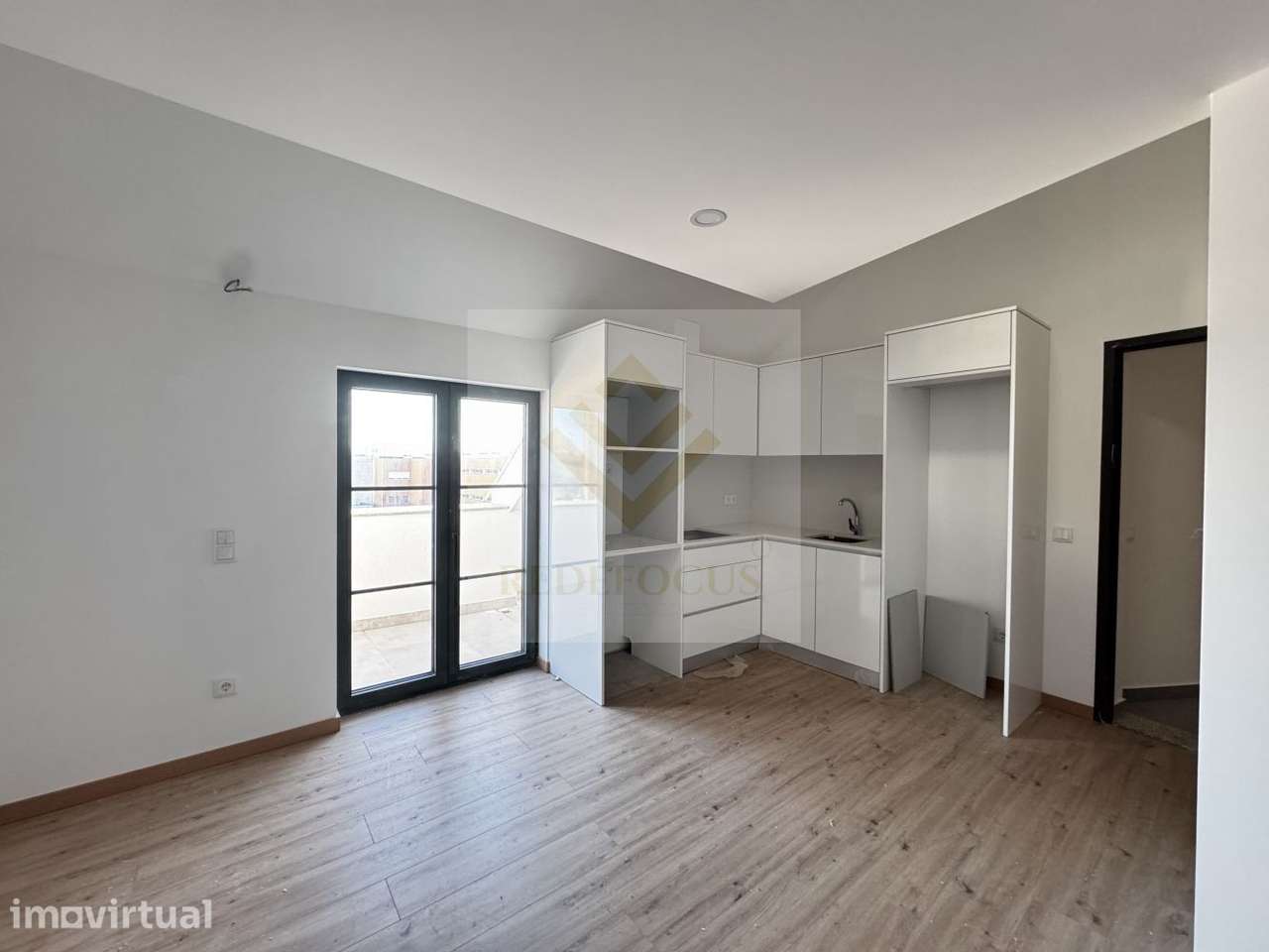 Apartamento T0 Novo no Centro de Ovar - Grande imagem: 3/9