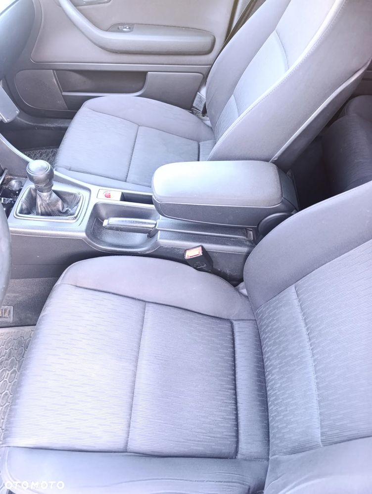 Audi A4 Avant - 5