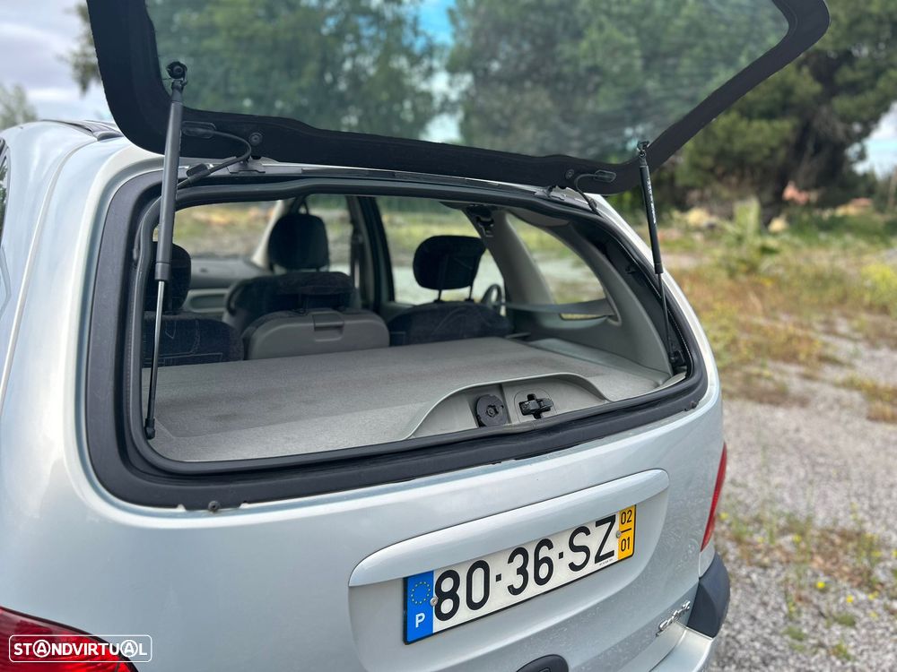 Renault Scénic 1.4 16V - 7