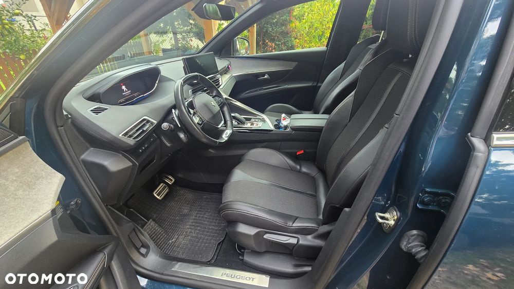 Peugeot 5008 - 10