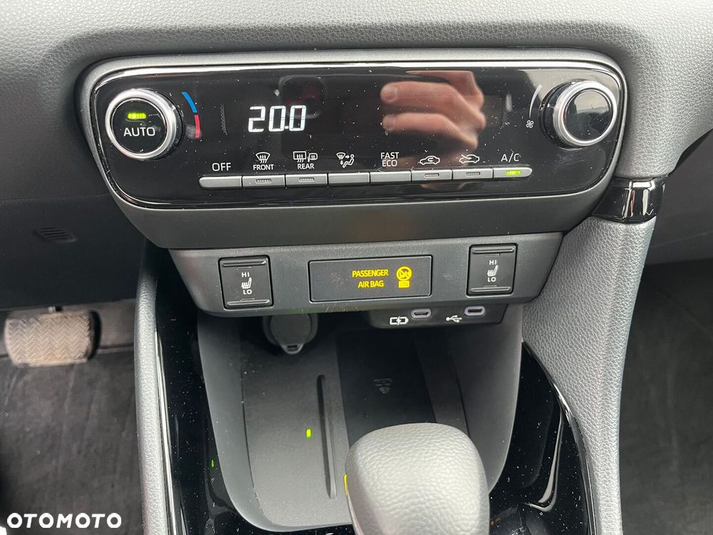 Toyota Yaris Hybrid 1.5 Style - 15