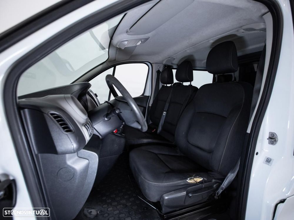 Renault Trafic 1.6 dCi L2H1 1.2T 6L c/IVA - 9
