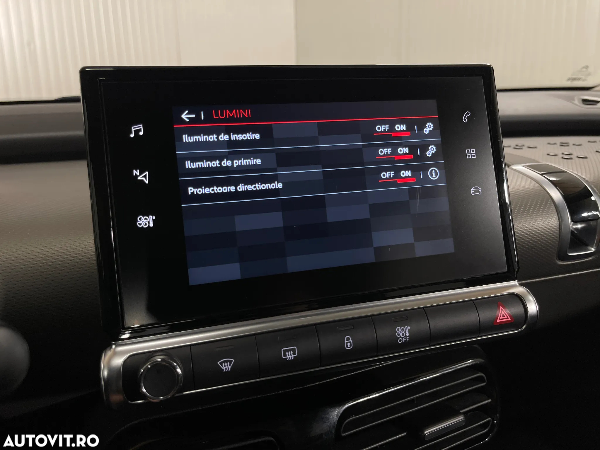 Citroën C4 Cactus 1.2 PureTech S&S BVM Feel - 18