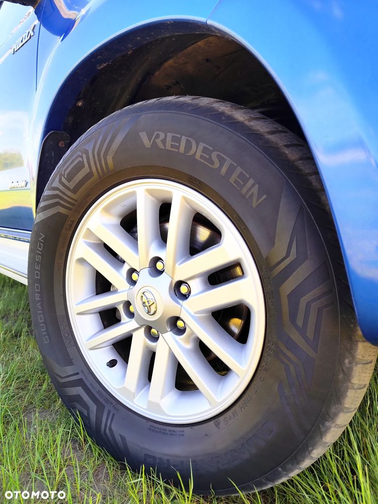 Toyota Hilux 3.0 D-4D Invincible - 13
