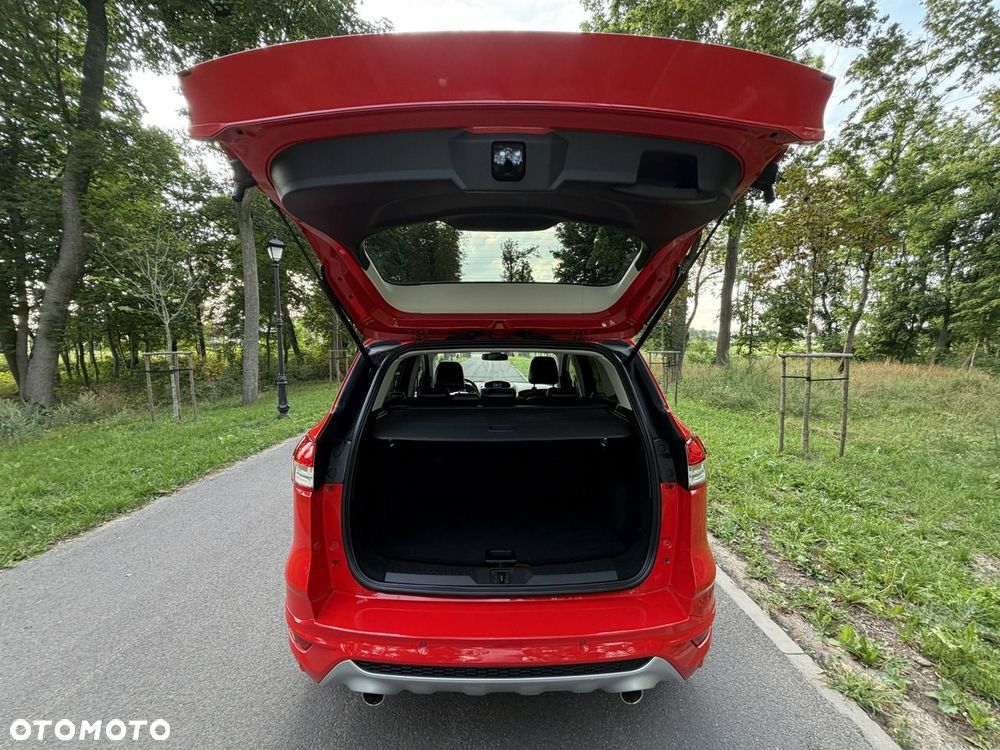 Ford Kuga - 24