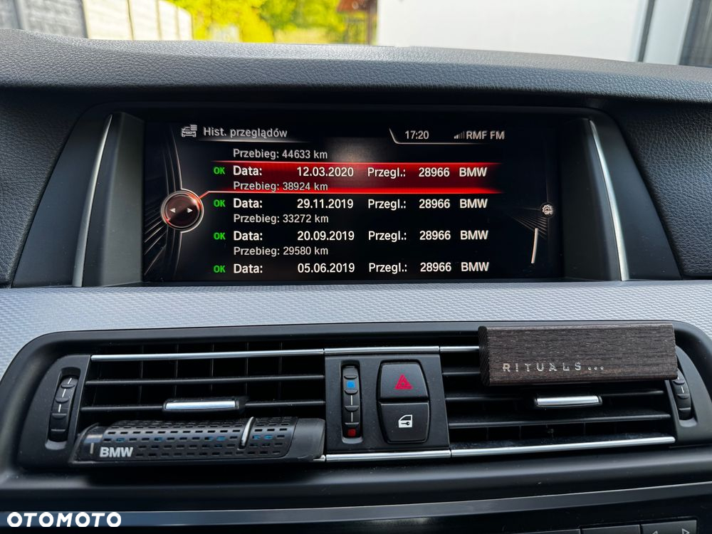 BMW Seria 5 520d xDrive - 31
