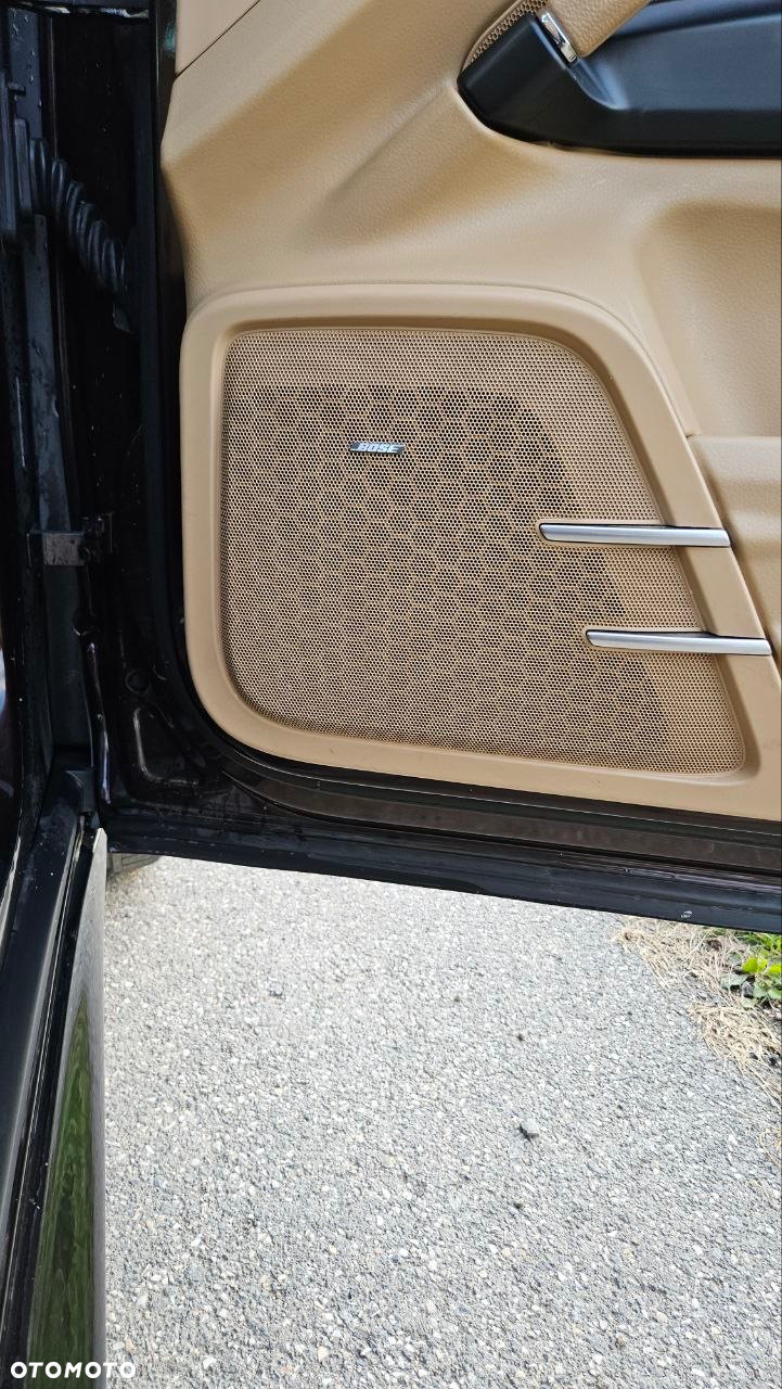 Porsche Cayenne Standard - 19