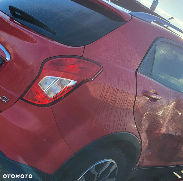 SSANGYONG KORANDO III 16r BŁOTNIK PRAWY TYŁ RAM