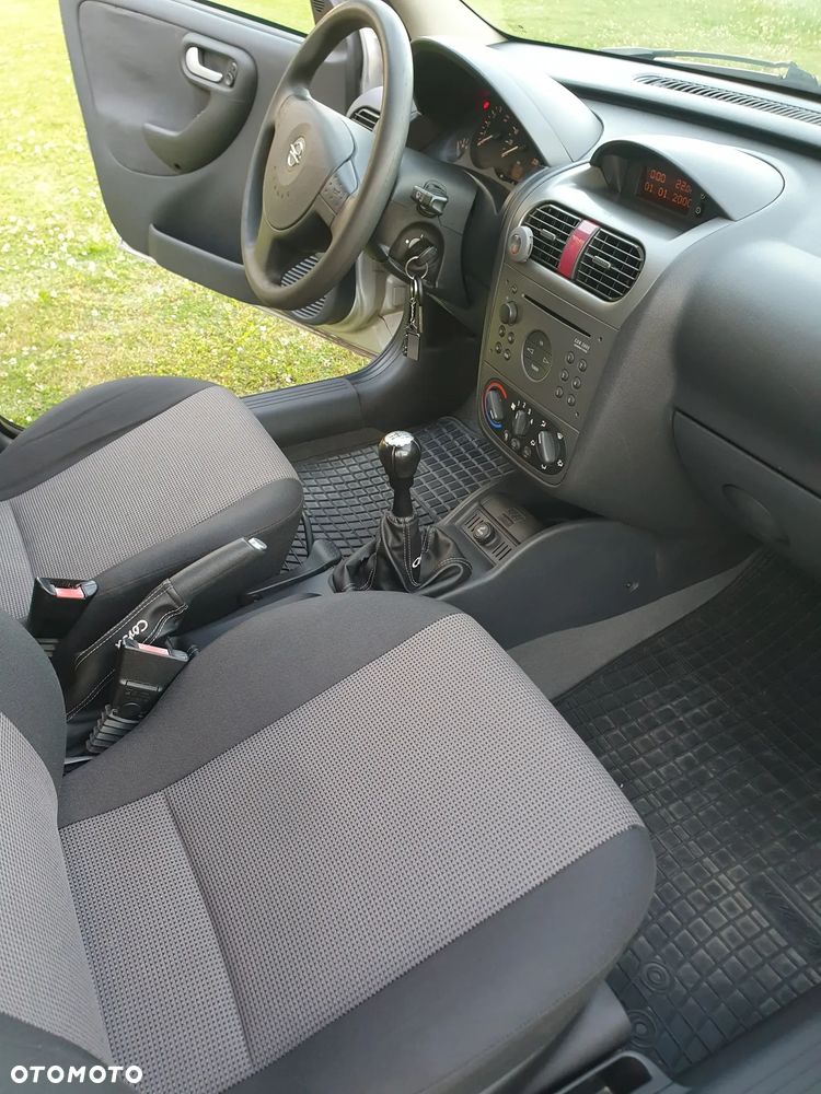 Opel Corsa 1.2 16V - 14