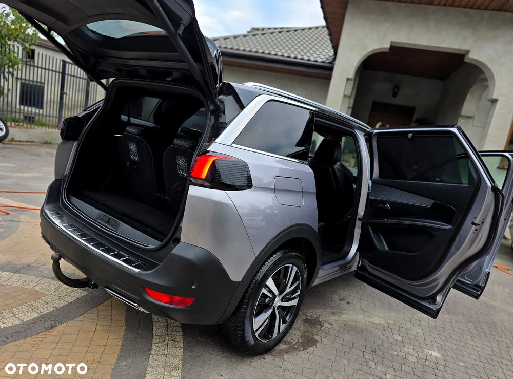 Peugeot 5008 - 13