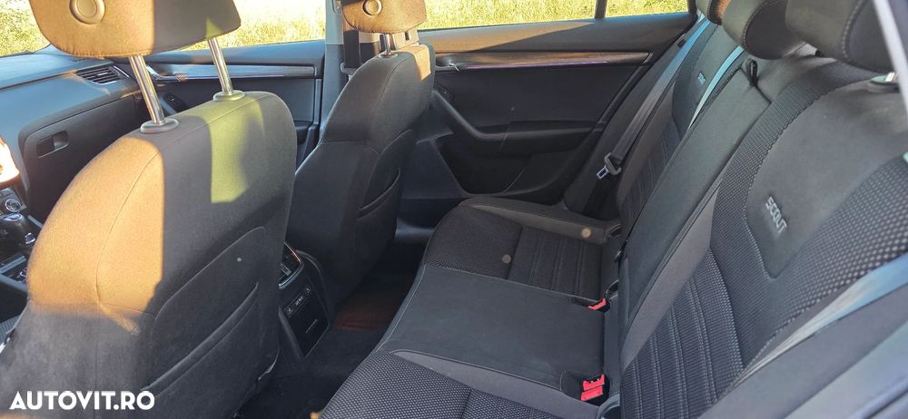 Skoda Octavia 2.0 TDI 4x4 DSG Scout - 8