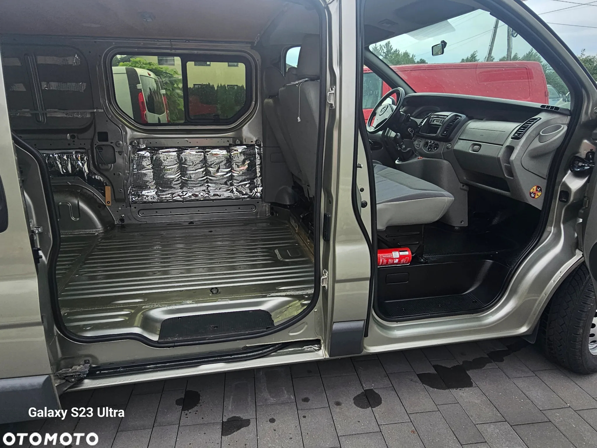 Opel Vivaro - 24