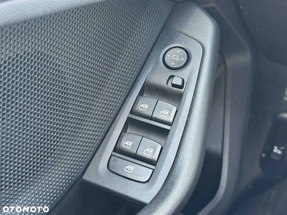 BMW Seria 1 118i Advantage - 11