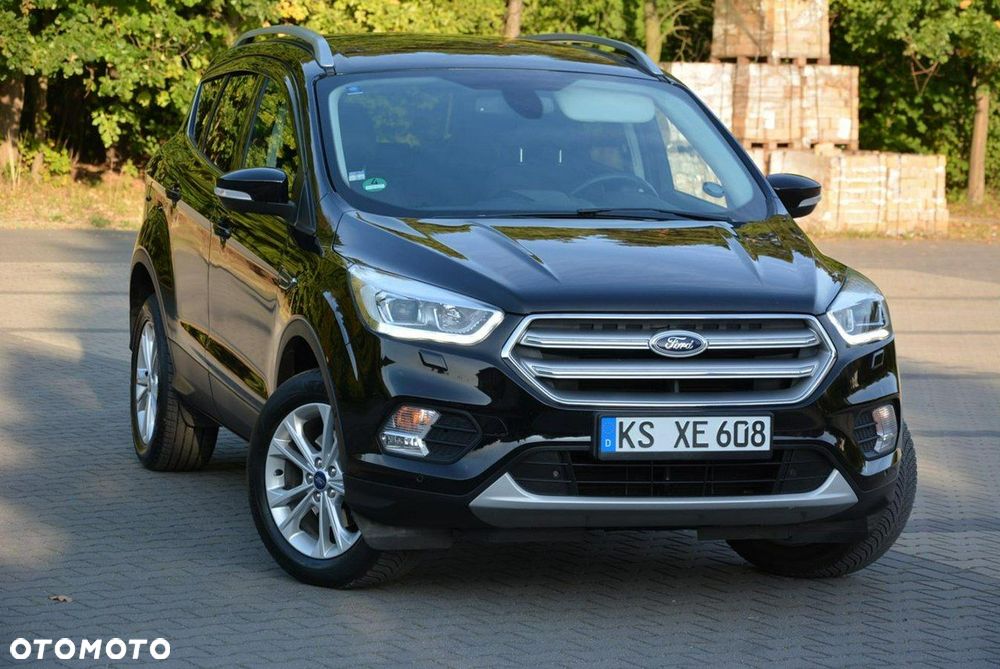 Ford Kuga 1.5 EcoBoost 2x4 Titanium - 9