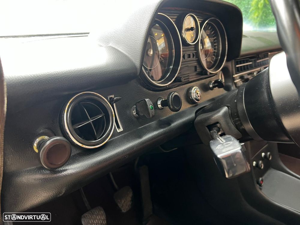 Mercedes-Benz W114/W115 (1968-1974) - 29