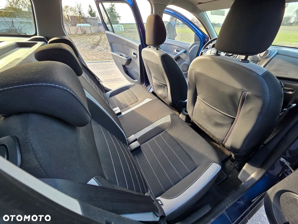 Dacia Logan TCe 90 (S&S) Stepway - 12