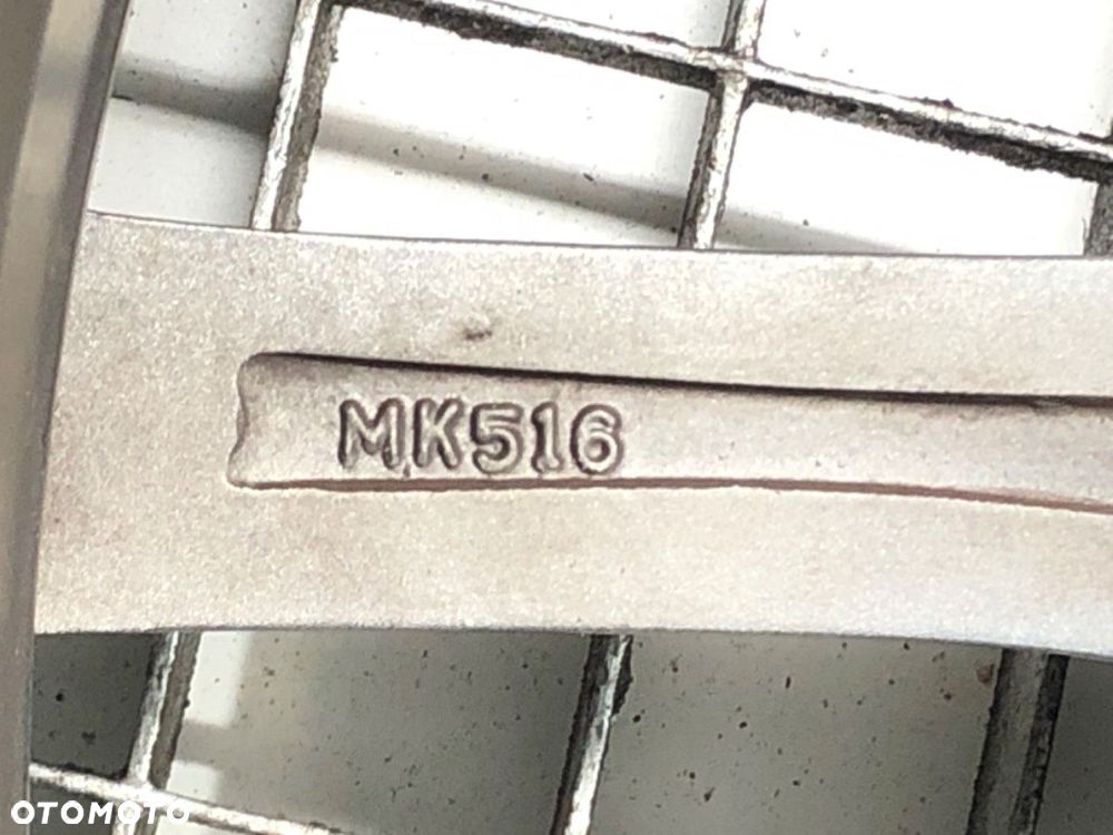 FELGA ALUMINIOWA 18 8,5J 5X120 CENTR 72 ET 35  BMW   ADV11 8518 - 4