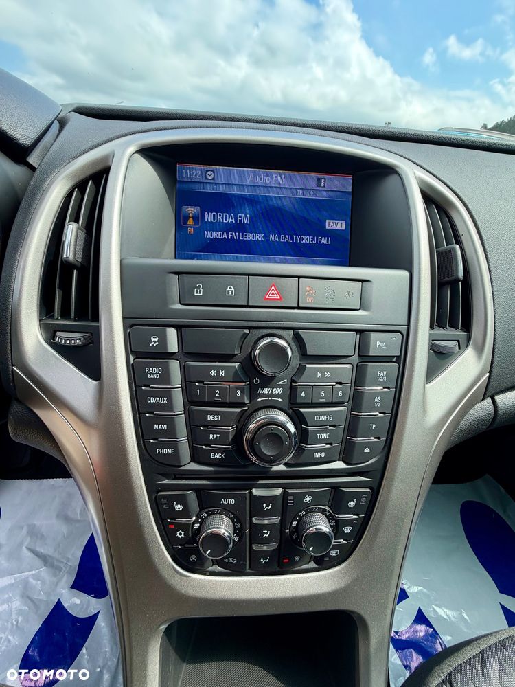 Opel Astra 1.4 ecoFLEX - 12