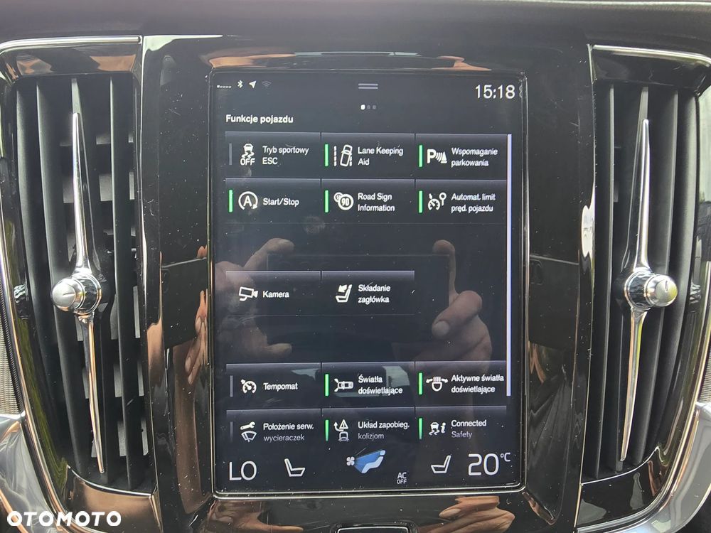 Volvo V90 D4 Geartronic R Design - 30