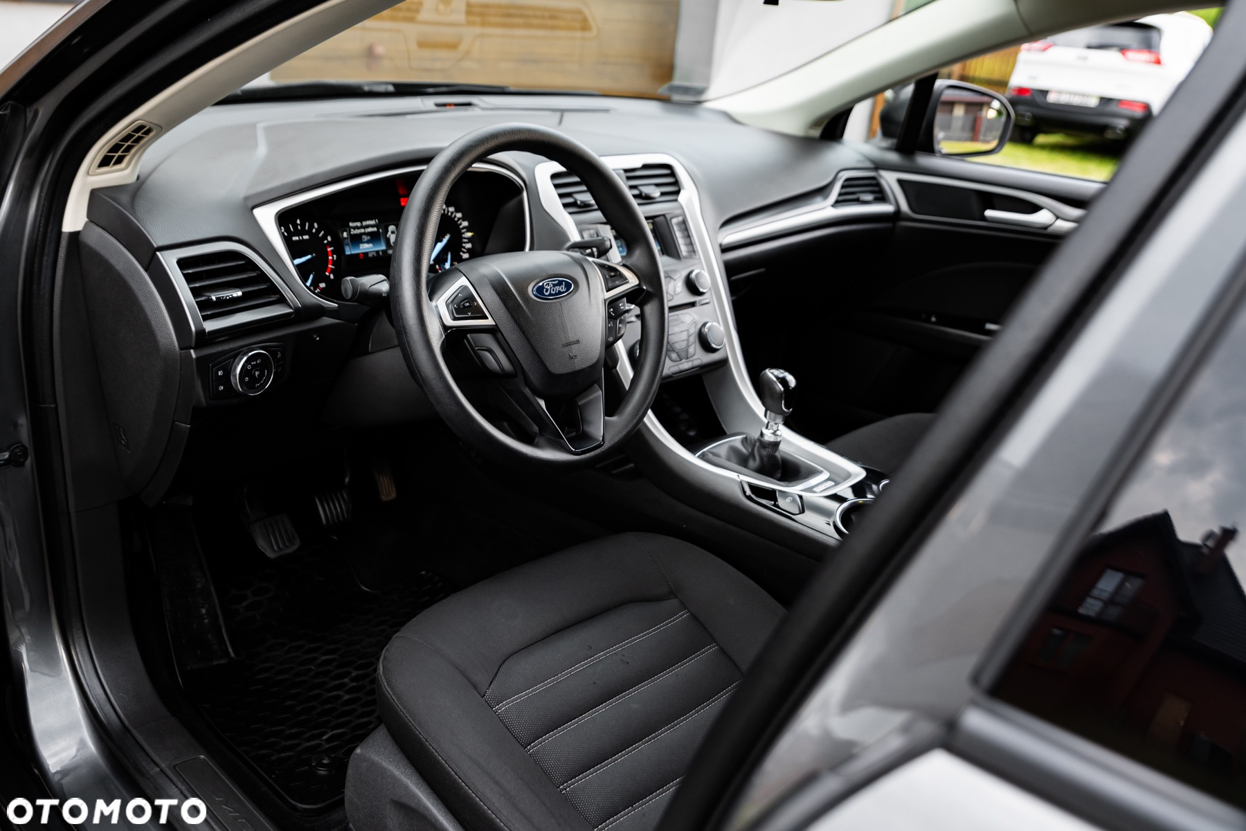 Ford Mondeo 1.5 EcoBoost Ambiente - 18