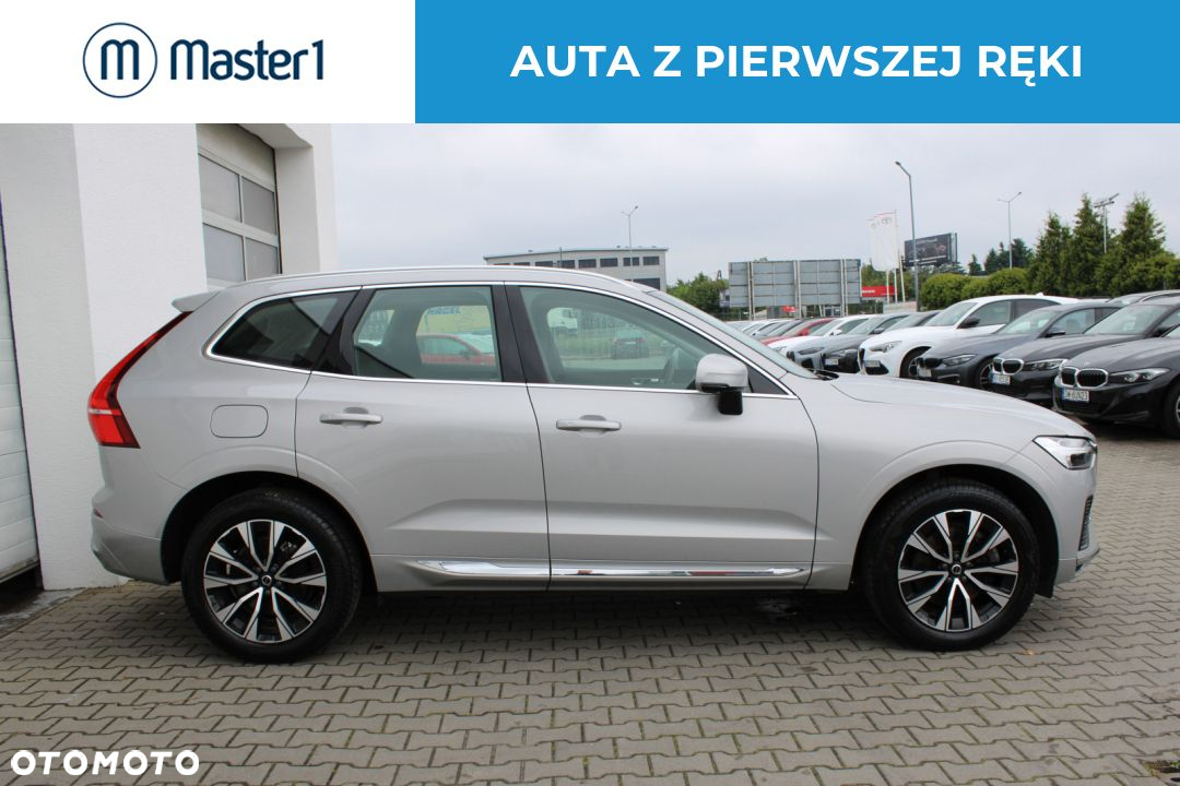 Volvo XC 60 B4 D AWD Plus Bright - 2