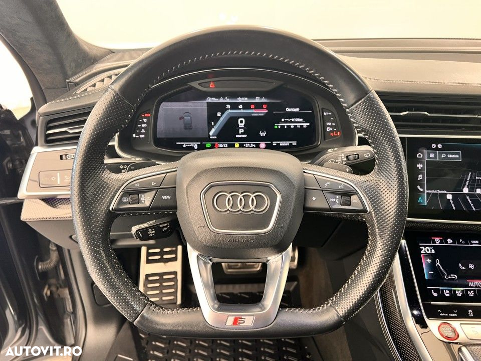 Audi SQ8 - 16