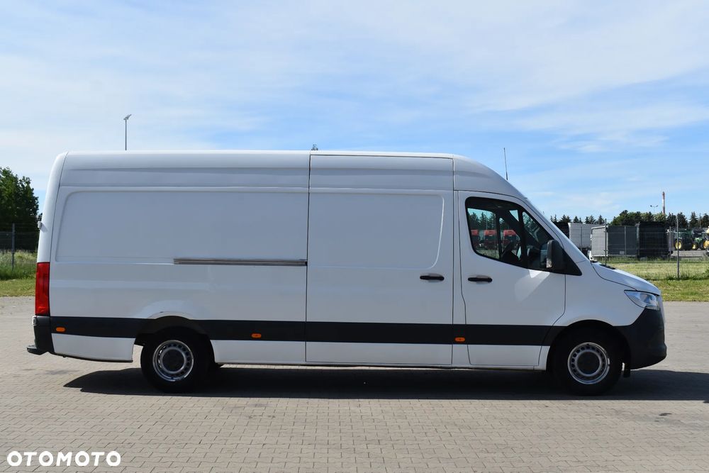 Mercedes-Benz Sprinter - 9