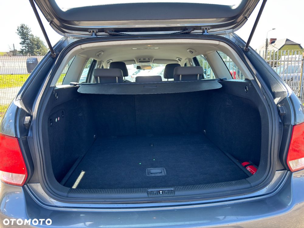 Volkswagen Golf 1.9 TDI DPF Comfortline - 20