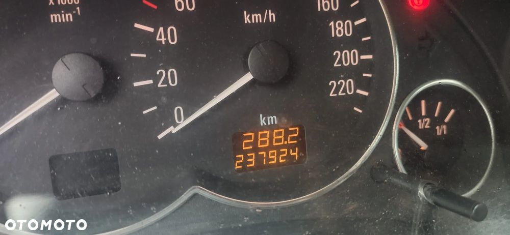 Opel Meriva - 9
